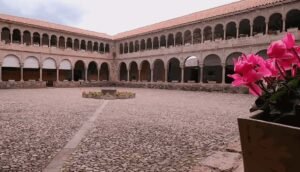 visita al coricancha en el tour full day cultural en Cusco